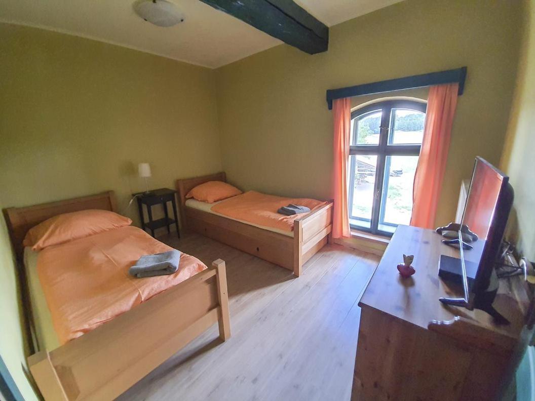 Na Kopecku Ad 1795 - Penzion S Restauraci A Wellness V Podkrkonosi Dvůr Králové nad Labem Екстериор снимка