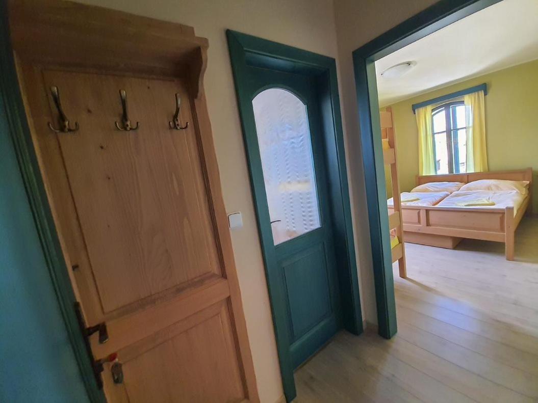 Na Kopecku Ad 1795 - Penzion S Restauraci A Wellness V Podkrkonosi Dvůr Králové nad Labem Екстериор снимка
