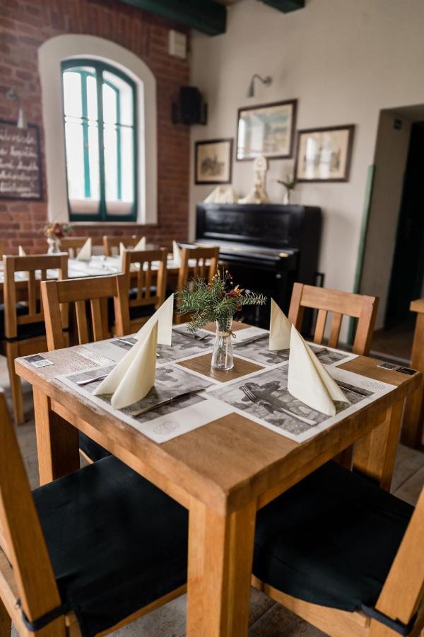 Na Kopecku Ad 1795 - Penzion S Restauraci A Wellness V Podkrkonosi Dvůr Králové nad Labem Екстериор снимка