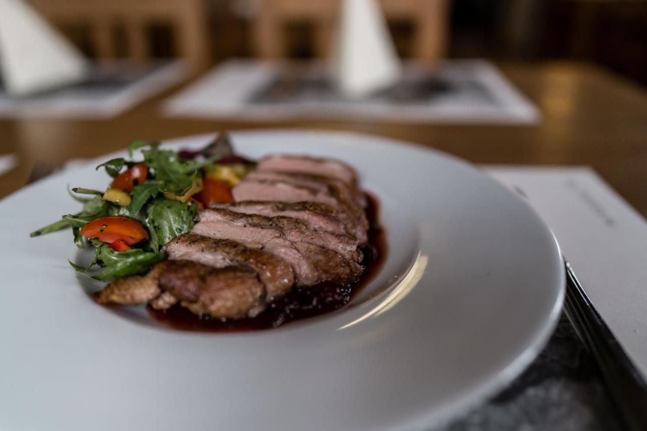 Na Kopecku Ad 1795 - Penzion S Restauraci A Wellness V Podkrkonosi Dvůr Králové nad Labem Екстериор снимка